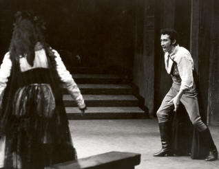 Salvador Novoa as Don Jose in Carmen